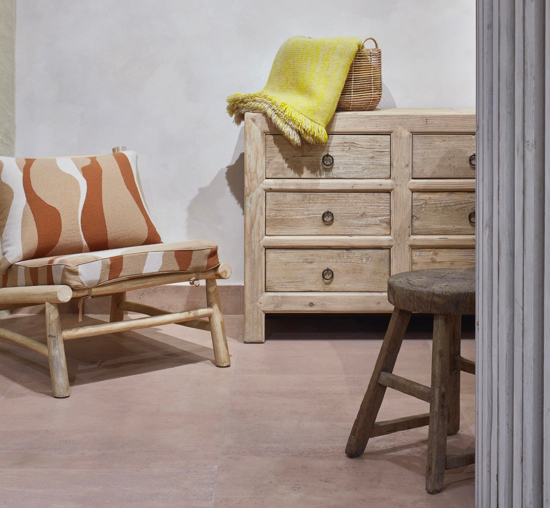 Mandkhai Flagship Store Interior Design