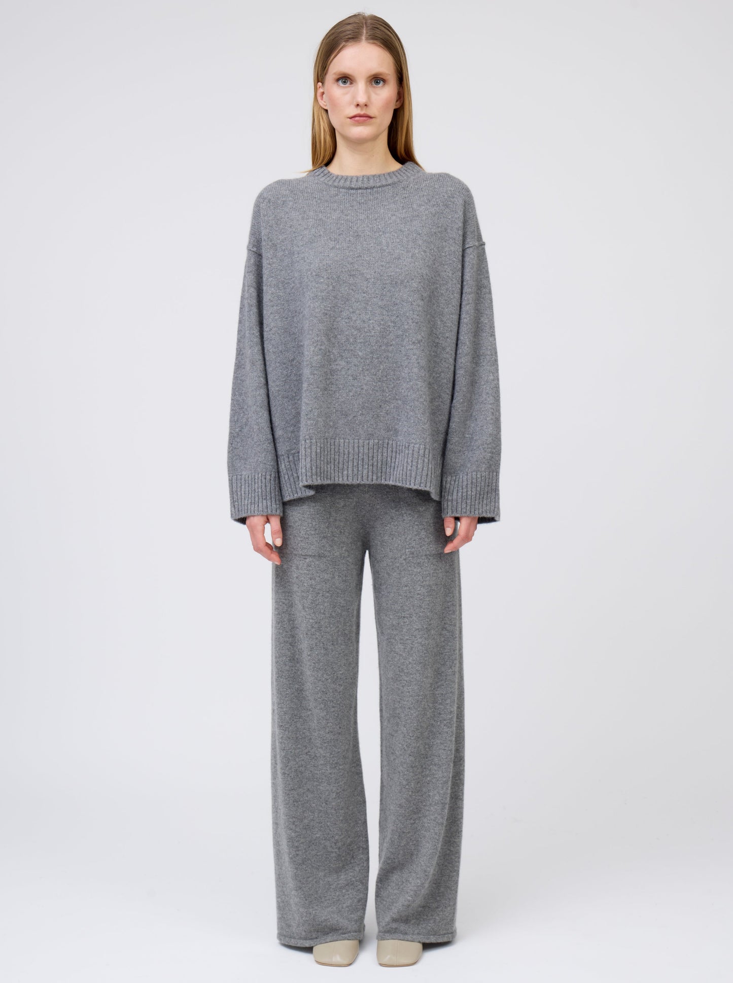 Grey Oversized Round Neck Jumper