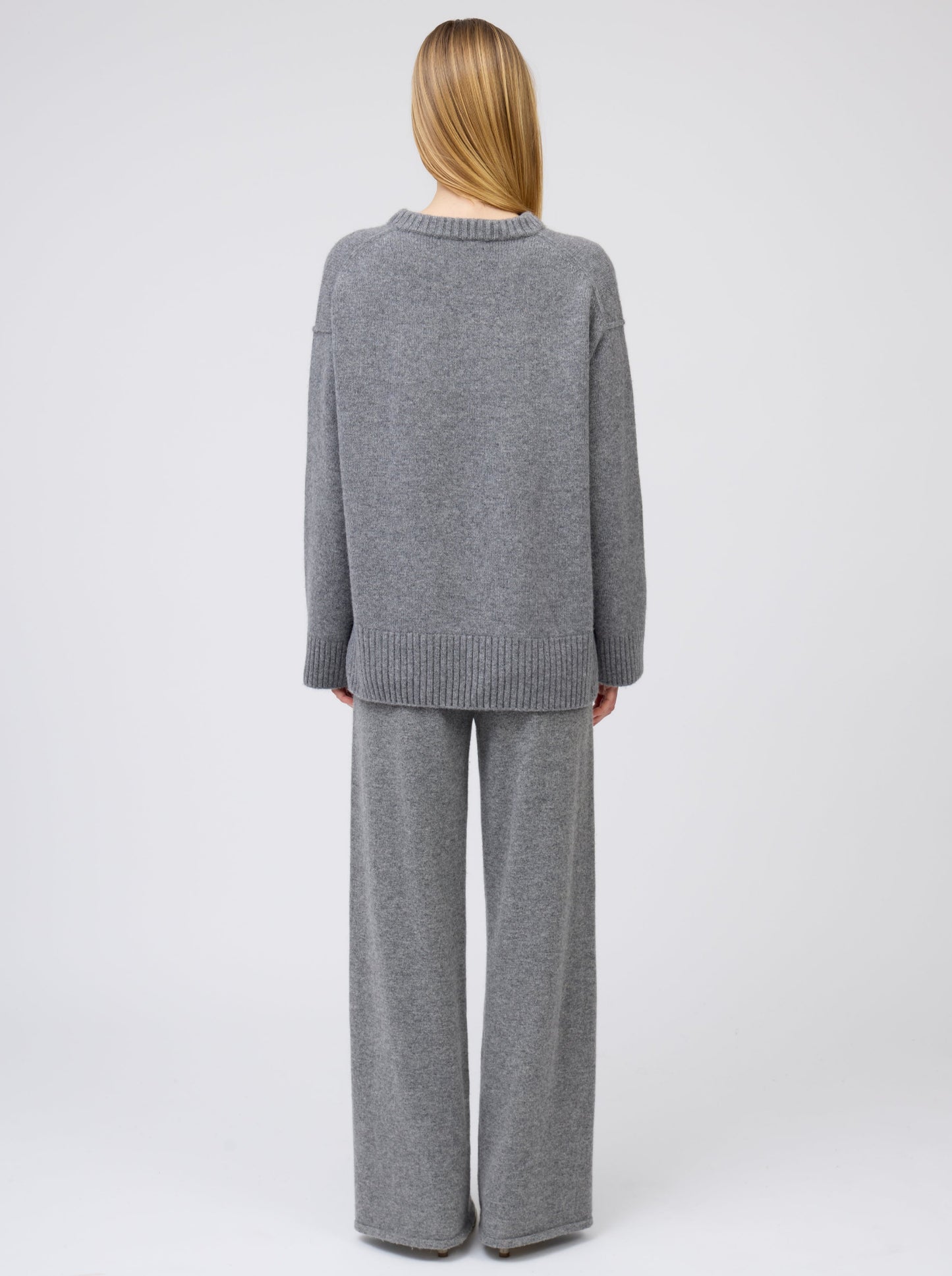 Grey Oversized Round Neck Jumper