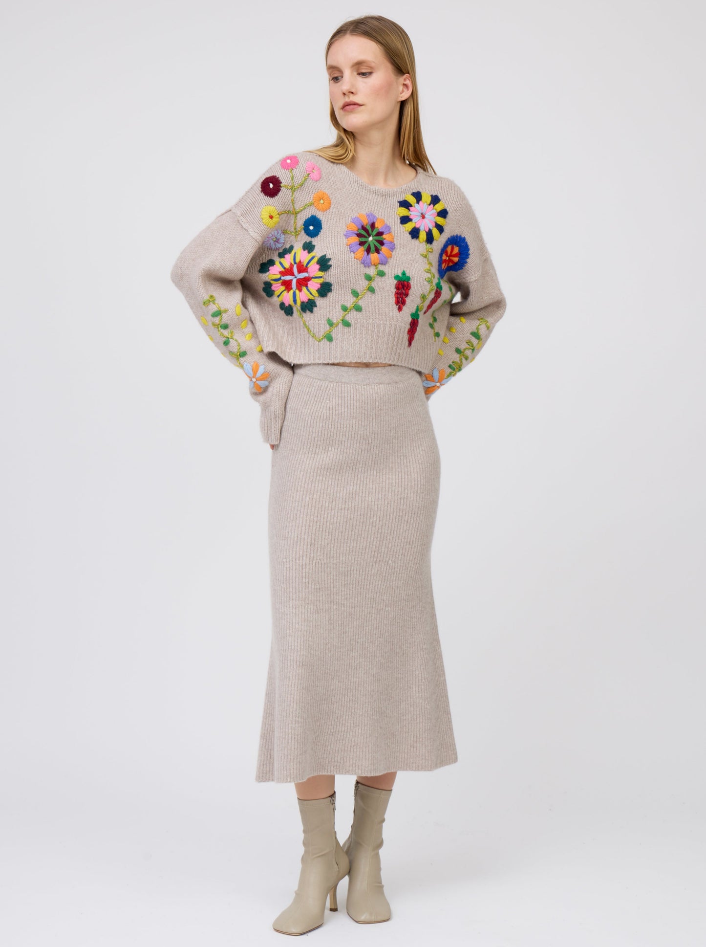 New Beige Midi Cashmere Knit Flared Skirt