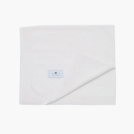 Front white baby cot cashmere blanket