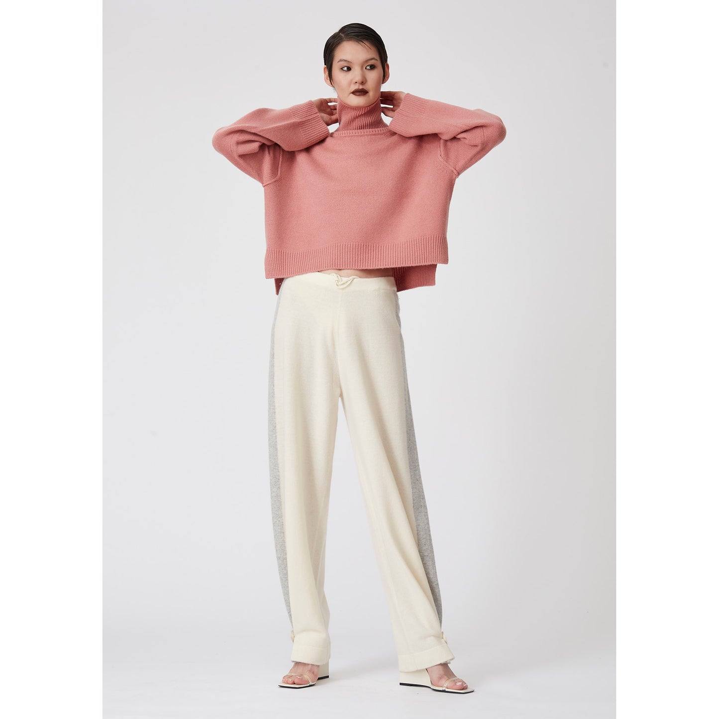 Cropped Roll Neck cashmere Jumper salmon pink / 5629/5674